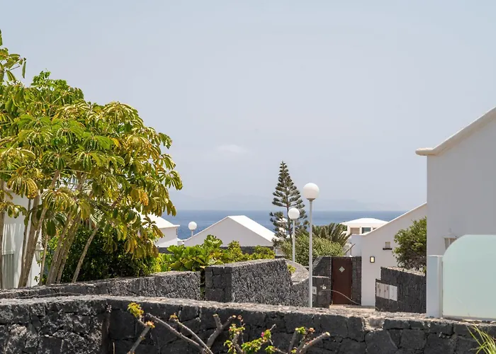 Samaralde By Buenavilla Villa