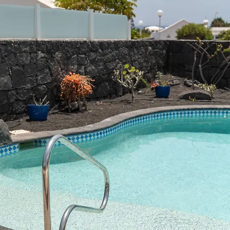 Samaralde By Buenavilla Villa